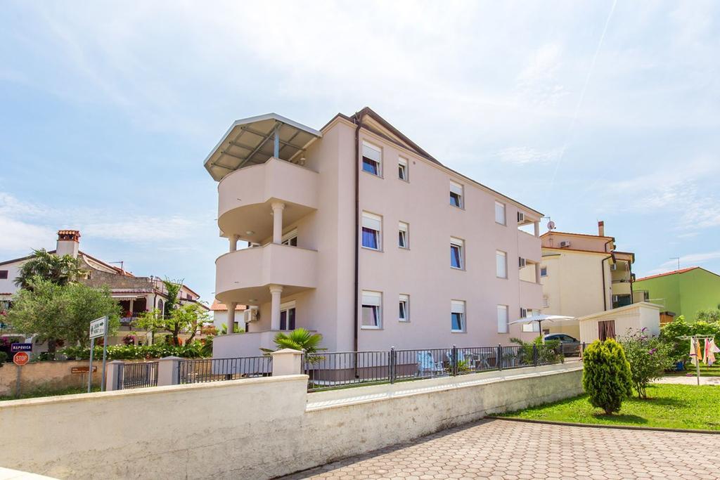 Apartments Tomo Medulin Exterior foto